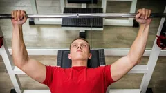 Ei lihaksia varten, vaan itseä varten: treenit, jotka tekevät kehosta aidosti vahvan