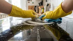 Unohda ruokasooda ja hankaaminen: tämä yksinkertainen seos saa lieden kiiltämään