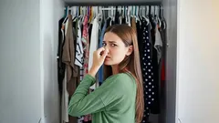 Riisi hajun torjumiseksi: helppo tapa säilyttää kaapin tuoreus. Mitä pitää tehdä?