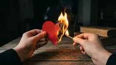 Nämä myytit voivat rikkoa jopa vahvimmatkin parisuhteet – mitä psykologit sanovat?