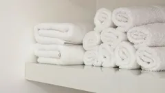 Pyyhkeistä tulee hohtavan valkoisia: helppo tapa pestä ilman klooria