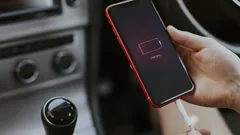 Puhelimen piilotoiminnot, jotka tyhjentävät akun hetkessä – näin poistat ne käytöstä