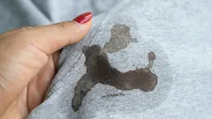 Miten poistaa mikä tahansa tahra 5 minuutissa: muinainen menetelmä, joka päihittää nykyaikaiset aineet