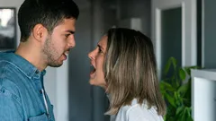 Kuusi lausetta, joita miehet eivät anna anteeksi – tätä ei kannata koskaan sanoa heille